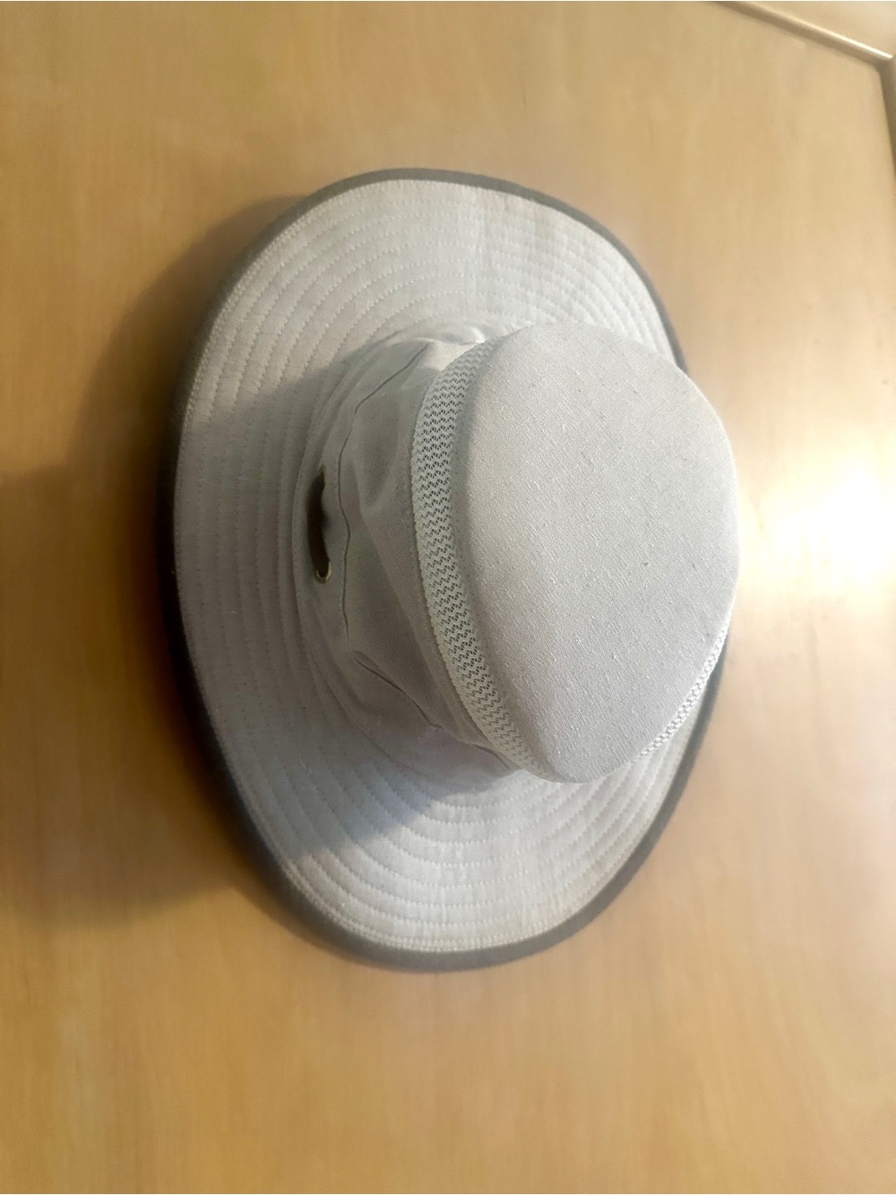 Light Gray Wide-Brim Sun Hiking Hat